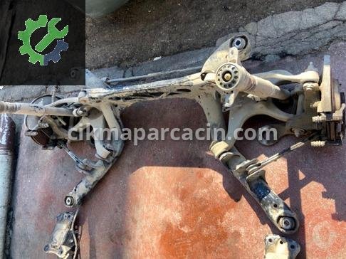 Seat Leon Arka Dingil çıkma parça