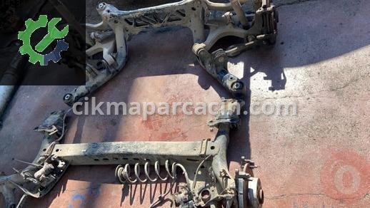 Seat Leon Arka Dingil çıkma parça