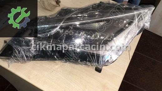 Seat Leon Sol Ön Far çıkma parça