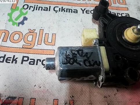 Seat Leon 5Q0959801B çıkma parça