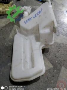SEAT LEON CAM SU BİDONU