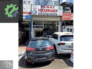 SEAT LEON ÇIKMA ORJİNAL ARKA TAMPON VE PARK SENSÖRLERİ