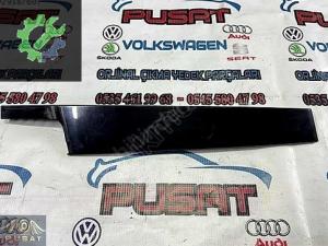 SEAT LEON ÇIKMA ORJİNAL SOL ÖN KAPI DİREK KAPLAMASI 5F4 837 90G