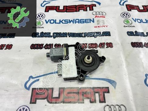 SEAT LEON ÇIKMA SAĞ ARKA KAPI CAM MOTORU 5Q0959812A