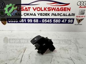 SEAT LEON ÇIKMA SOL ARKA CAM DÜĞMESİ 5G0 959 855 P