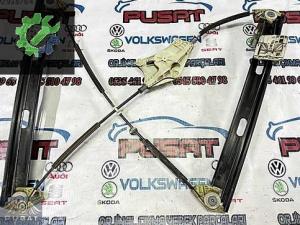 SEAT LEON ÇIKMA SOL ÖN KAPI CAM KRİKOSU 5F4 837 461 D