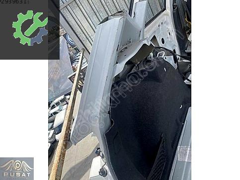 SEAT LEON SOL ARKA ÇAMURLUK BEYAZ HATASIZ 2013-2019