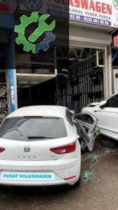 SEAT LEON SOL ARKA ÇAMURLUK BEYAZ HATASIZ