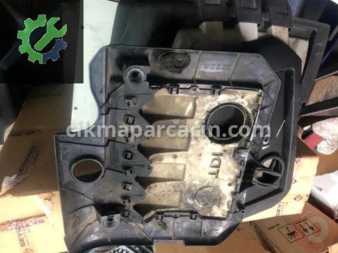 Seat Leon Külbütör Kapağı 03G103925AN çıkma parça