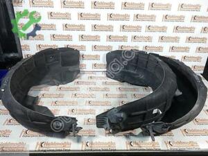 SKODA 120 Orjinal Sağ Arka Çamurluk Davlumbazı – 3V581097