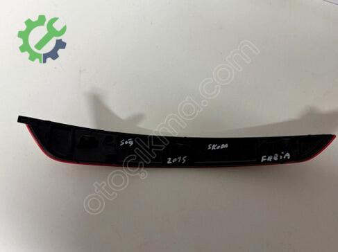 Skoda Fabia Reflektör 6V9945106 çıkma parça