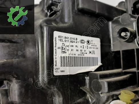 SKODA FABİA SOL FAR ORJİNAL ÇIKMA HATASIZ 3