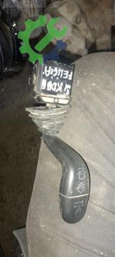 Skoda Felicia Silecek Kolu çıkma parça