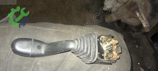 Skoda Felicia Silecek Kolu çıkma parça