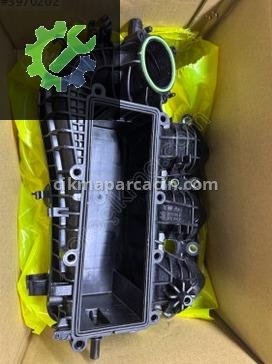 Skoda Karoq Emme Manifoldu çıkma parça