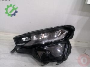 Skoda Karoq 2023 Çıkma Far