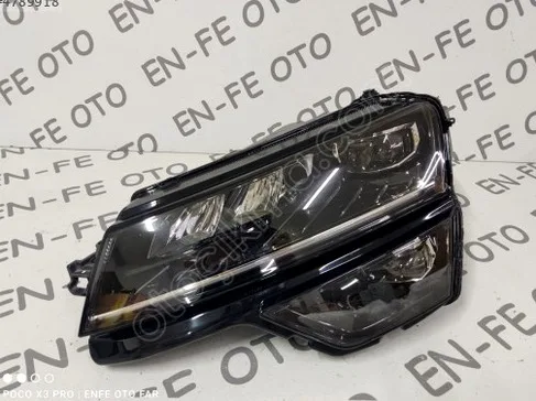 Skoda Karoq Sol Ön Far çıkma parça