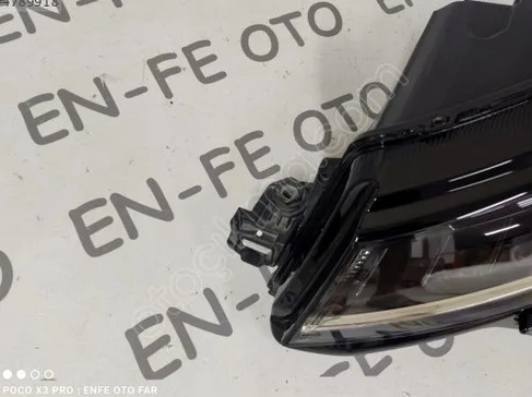 Skoda Karoq Sol Ön Far çıkma parça