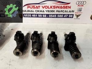 SKODA OCTAVİA 1.9DİZEL TAKIM ENJEKTÖR ÇIKMA ORJİNAL