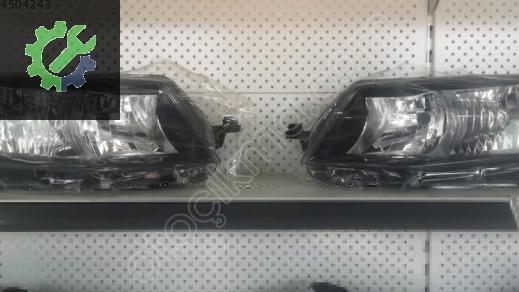 Skoda Octavia Sol Ön Far çıkma parça