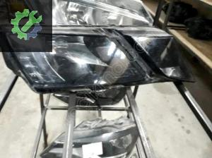 SKODA OCTAVİA 2015 ORJİNAL ÇIKMA SAĞ FAR