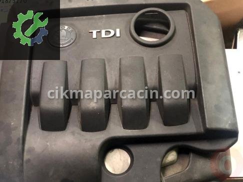 Skoda Octavia Külbütör Kapağı çıkma parça