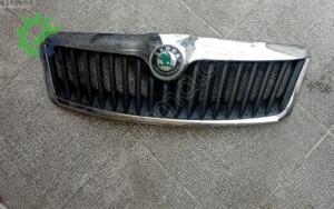Skoda Octavia 2009-2013 Çıkma Ön Panjur