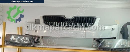Skoda Octavia Ön Tampon çıkma parça