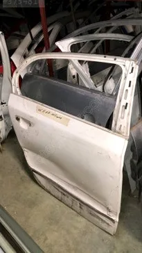 Skoda Superb Sağ Arka Kapı çıkma parça