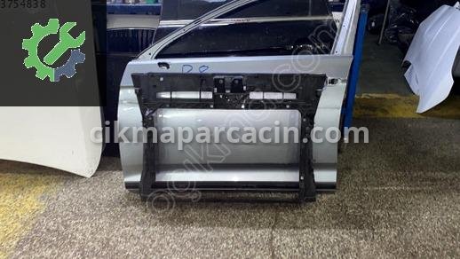 Skoda Superb Ön Panel çıkma parça