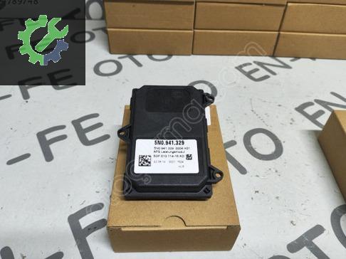 Skoda Superb Far Beyni 5N0941329 çıkma parça