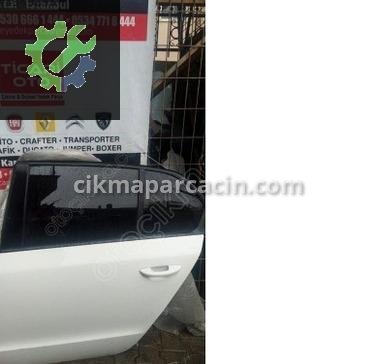 Skoda Superb Sağ Arka Kapı çıkma parça
