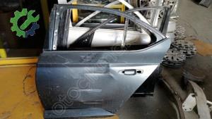 Skoda süperB sol arka kapı
