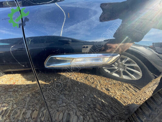 BMW 1 Serisi Sinyal çıkma parça