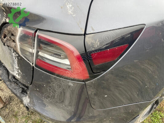 Tesla Model Y Stop çıkma parça
