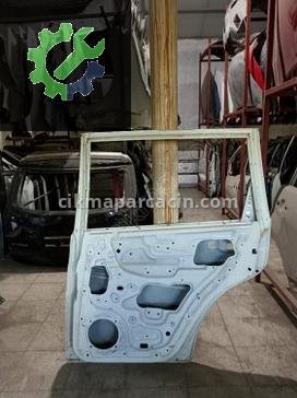 SsangYong Rexton Sağ Arka Kapı çıkma parça