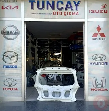 Suzuki Swift Bagaj Kapağı çıkma parça