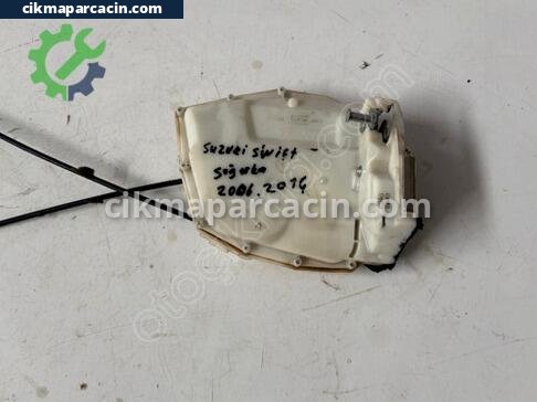 Suzuki Swift Sağ Arka Kapı çıkma parça