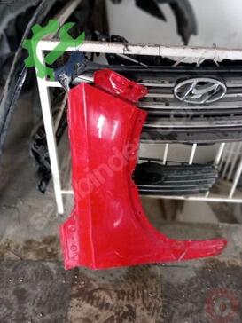 Suzuki Vitara Çamurluk çıkma parça
