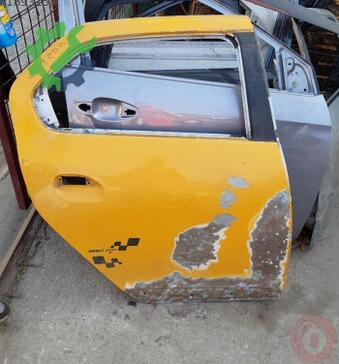 Renault Symbol Sağ Arka Kapı çıkma parça
