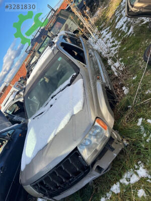 Jeep Grand Cherokee Çamurluk çıkma parça