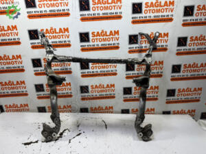 Audi̇ A4 A5 Motor Traversi̇ 8K0399315G-8K0423401