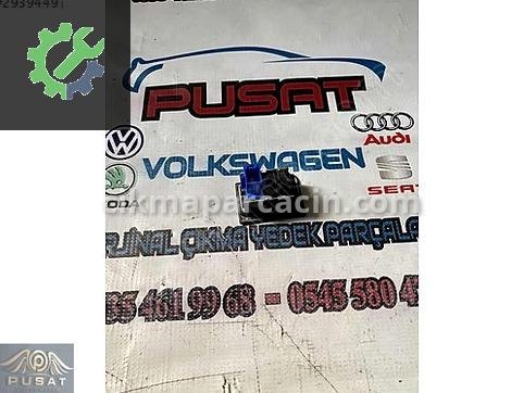 Volkswagen Tiguan Flaşör Düğmesi çıkma parça