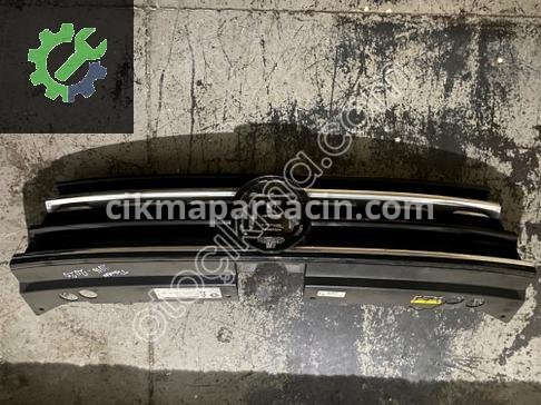 Volkswagen Tiguan Ön Panjur 5NA853653 çıkma parça