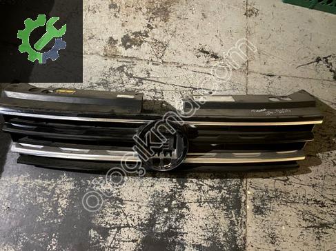Tiguan çıkma orijinal ön panjur 5NA853653