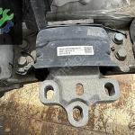 TİĞUAN SAĞ SOL ÇIKMA MOTOR KULAĞI 5Q0199262DB 5QA199555C