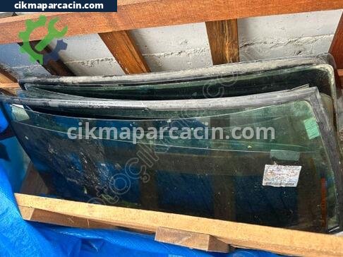 Tofaş Şahin Oto Cam çıkma parça
