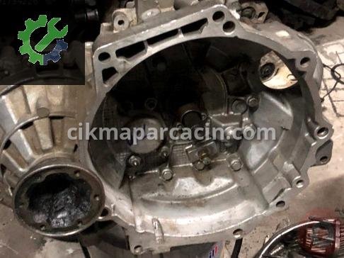Volkswagen Touran Şanzıman Komple çıkma parça