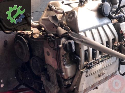 2022 Volkswagen Touareg Motor Takozu Çıkma Parça Kayseri