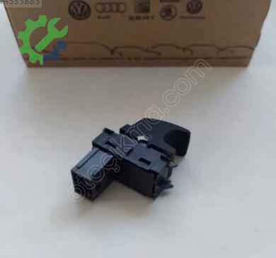 Volkswagen Touareg Bagaj 3G0959831 çıkma parça